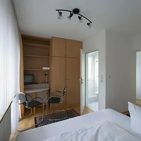 International Boarding House Hotel apartamentowy Würzburg