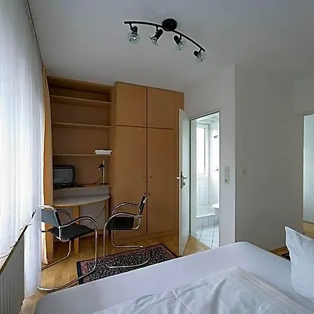 International Boarding House 3* Würzburg