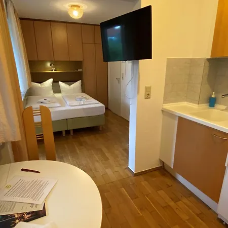 Aparthotel International Boarding House