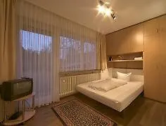 International Boarding House