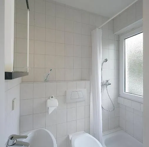 מלון דירות International Boarding House 3*