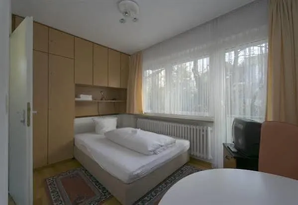 International Boarding House 아파트호텔 3*